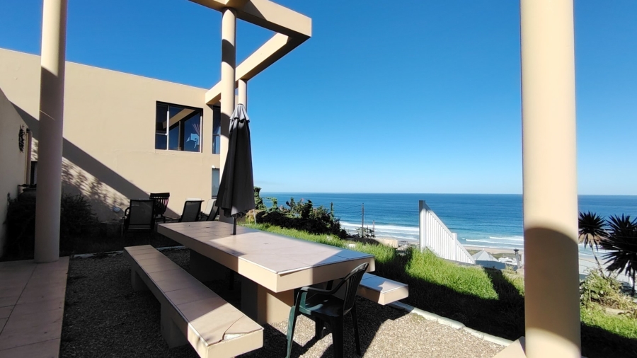 7 Bedroom Property for Sale in Outeniqua Strand Western Cape